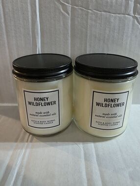 BATH AND BODY WORKS HONEY WILDFLOWER SINGLE WICK CANDLE X2